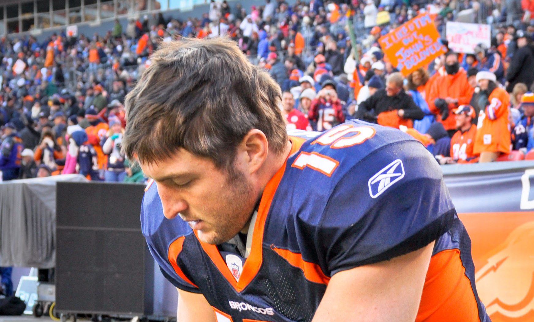 How Should We Respond to Christians like Tim Tebow?